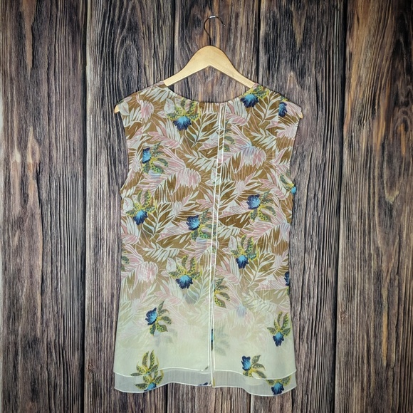 CAbi Size M Parlor Top #5216 Exotic Tropical 2017 - Picture 4 of 8